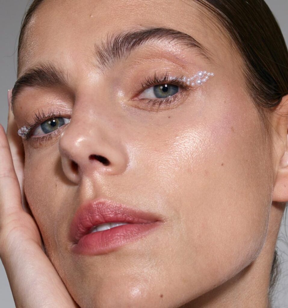 Fresh Skin, Glazed Brows: Benefit Cosmetics Has Your Spring Beauty Mood Covered! - fresh skin