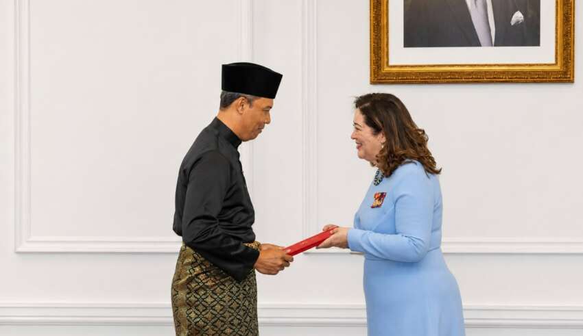 Ambassador Abu Bakar Mamat Presents Credentials in Wellington Ambassador Abu Bakar Mamat Presents Credentials in Wellington - ambassador bakar
